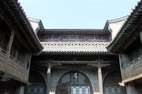  Der Wang Family Courtyard – Ein historischer Schatz voller Geheimnisse und prächtiger Architektur!